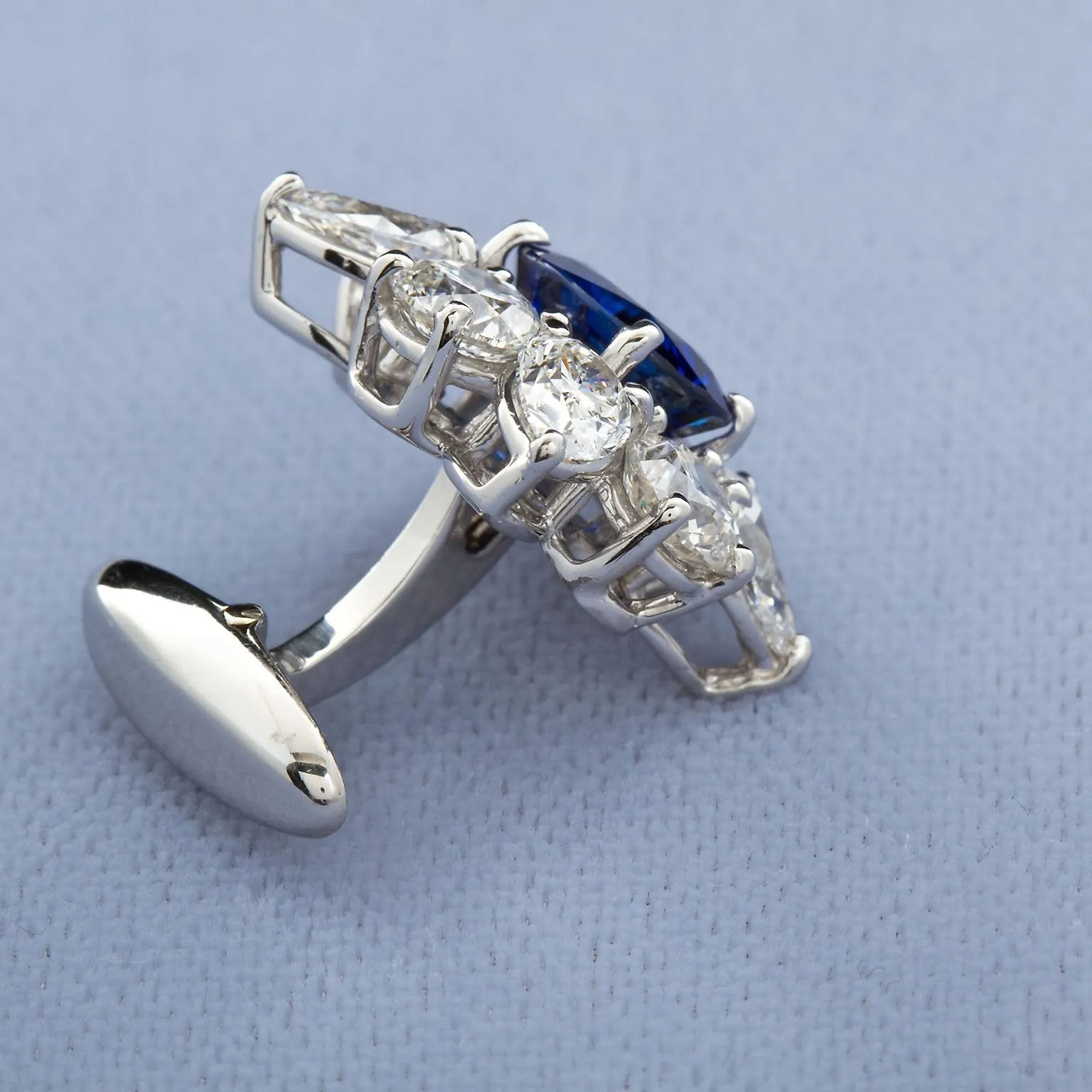 4.63 Carats Sapphire Diamond Cufflinks