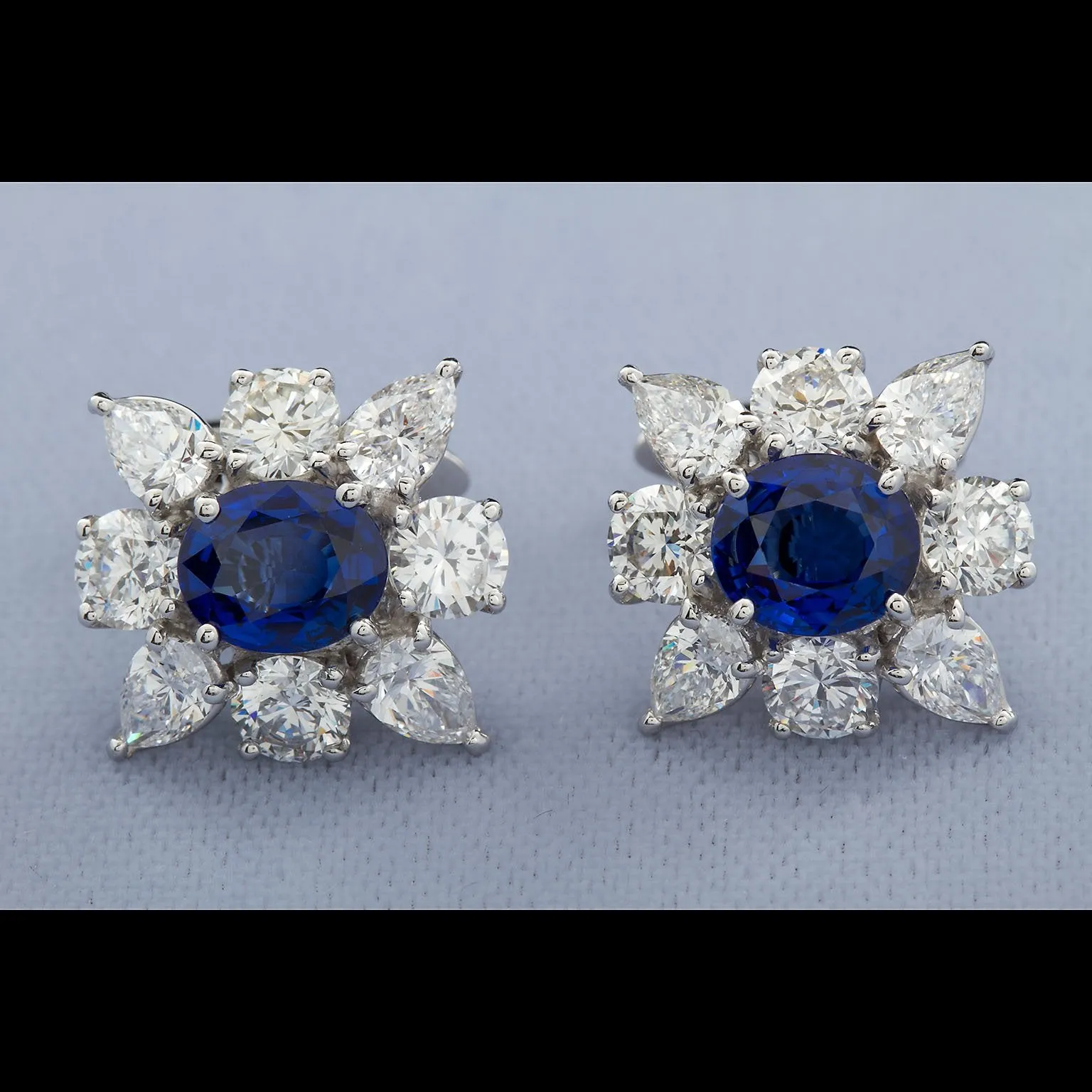 4.63 Carats Sapphire Diamond Cufflinks