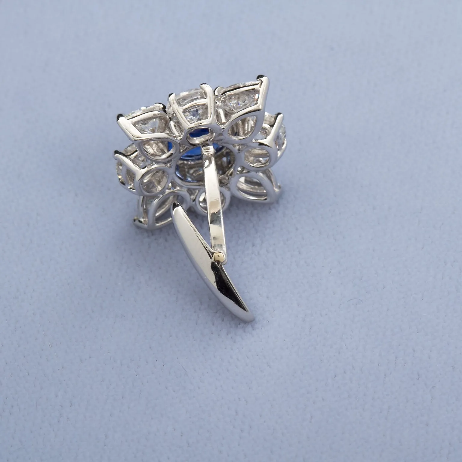 4.63 Carats Sapphire Diamond Cufflinks