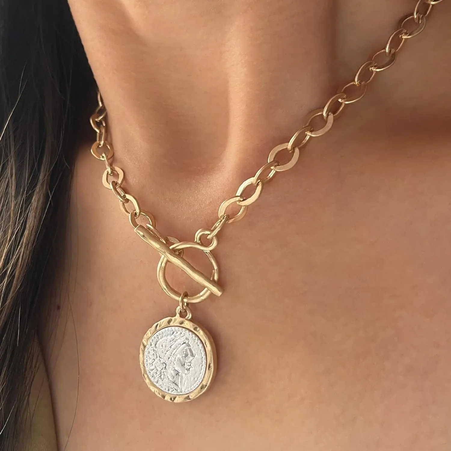 Antique Gold Plated Roman Coin Necklace for Women 18 Inch Chain Pendant Necklace Birthday Anniversary Jewelry Gift for Women
