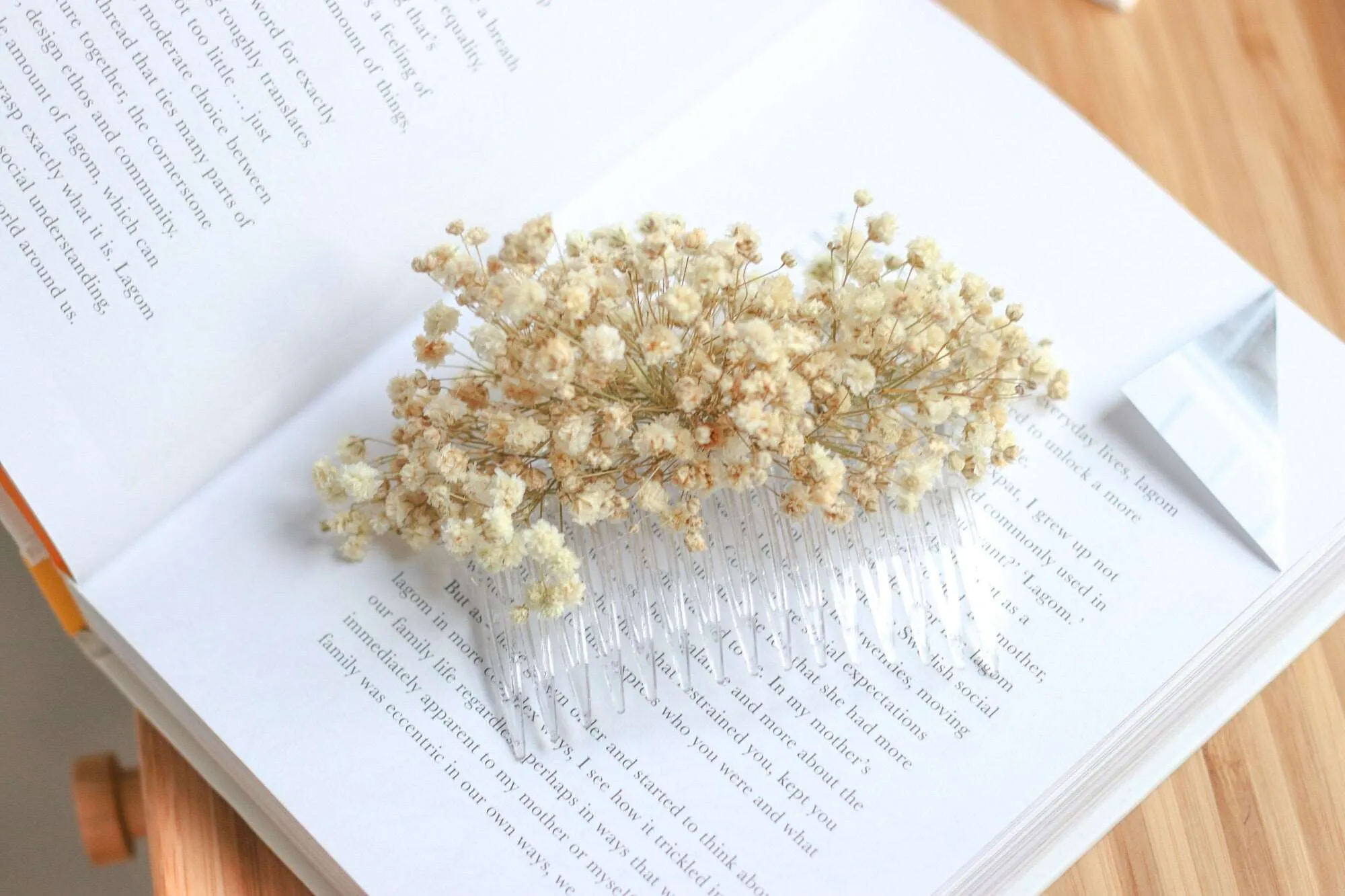Baby's breath flower comb, hair comb, Baby's Breath hair slides, Gypsophila Bridal Comb, Dried Flowers, Boho weddings