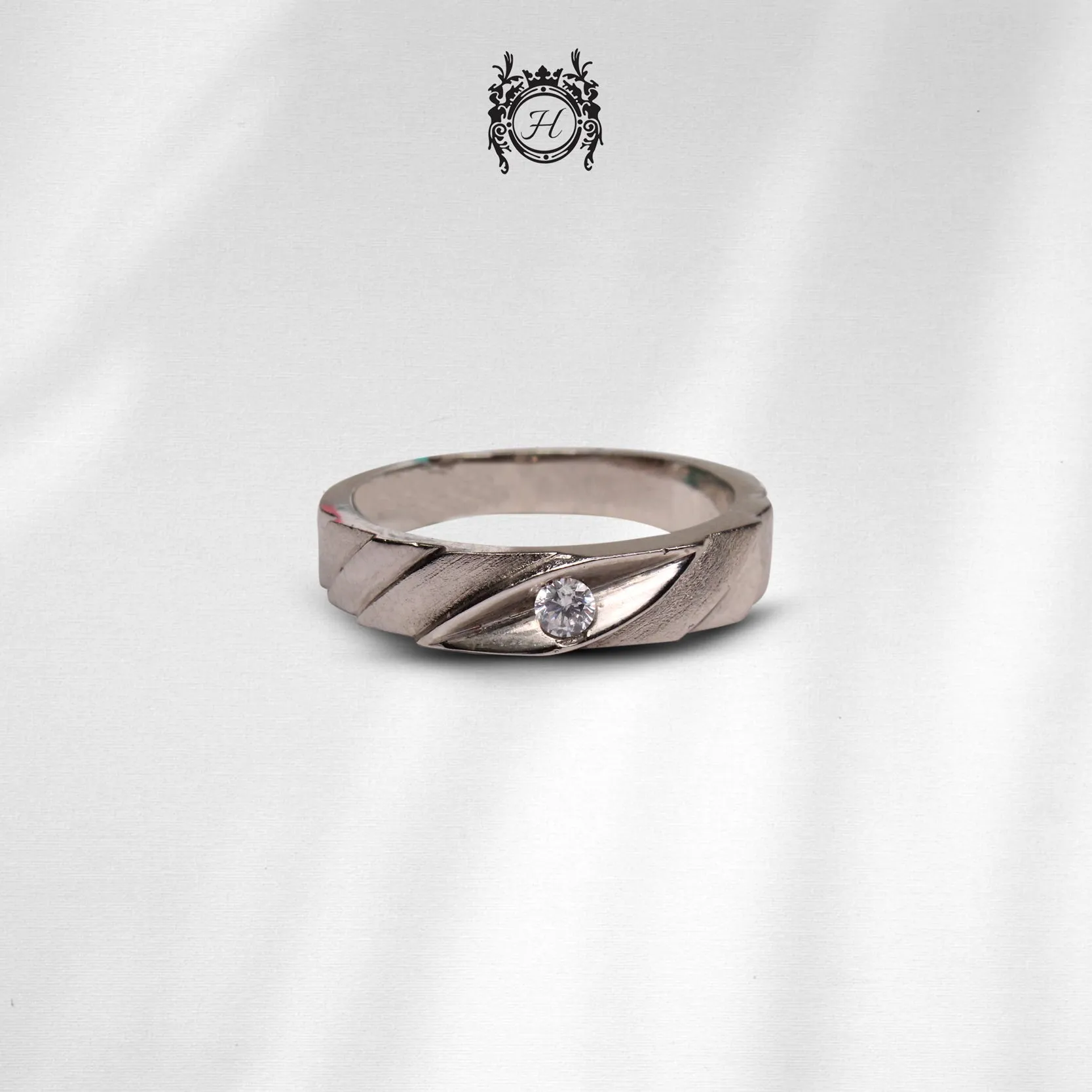 Curve Band With Cubic Zircons