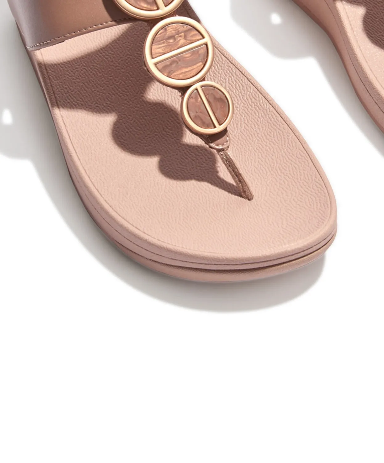 FitFlop Halo Metallic Trim Toe Post Sandals Beige