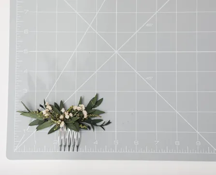 Greenery mini flower hair comb Wedding hair comb Baby's breath Bridal accessories Greenery flower hair comb Magaela Natural