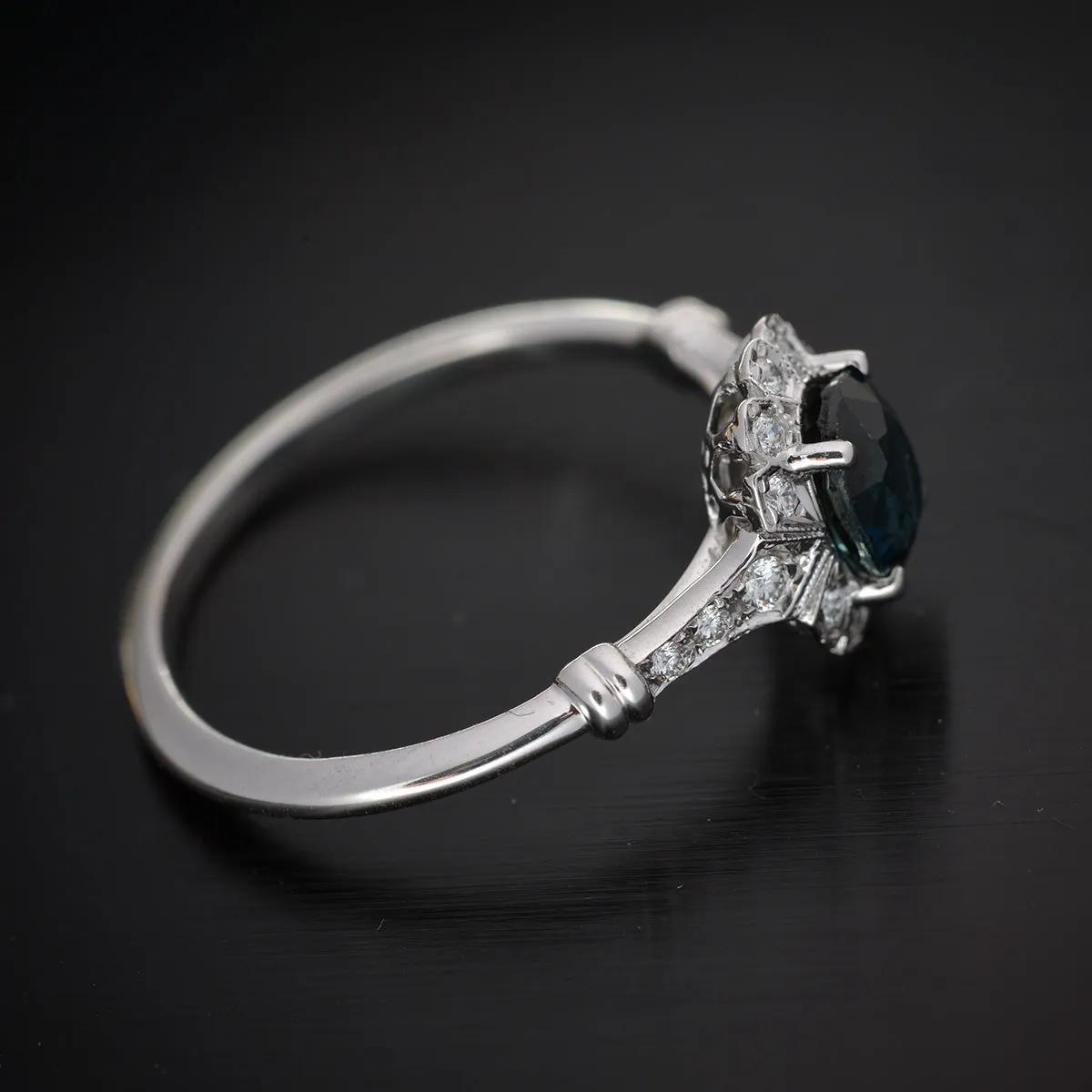Haydee Sunny Oval Blue Sapphire halo engagement ring