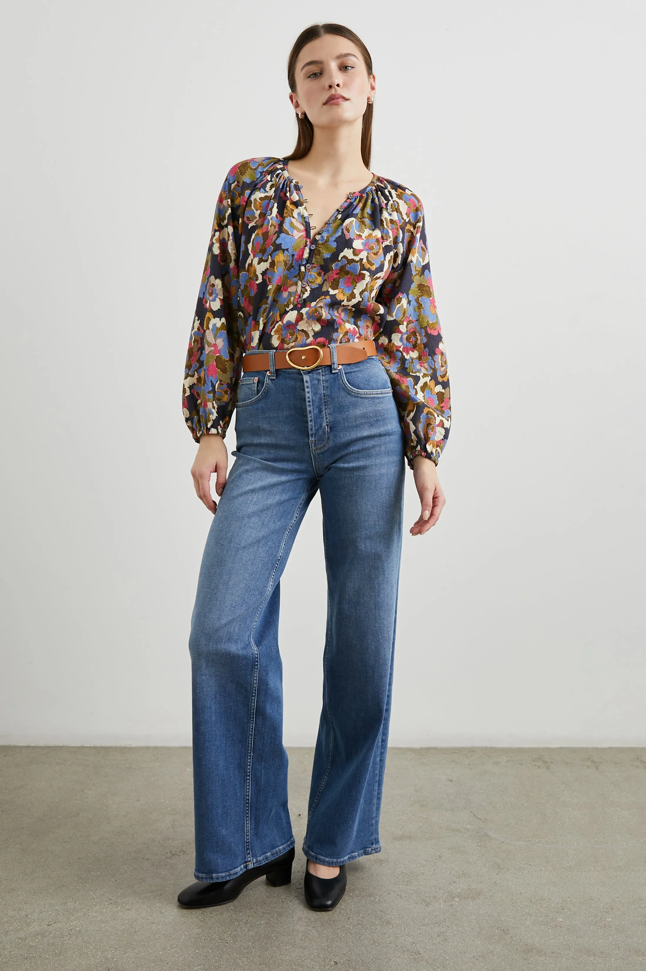 INDI TOP - NAVY WILDFLOWER
