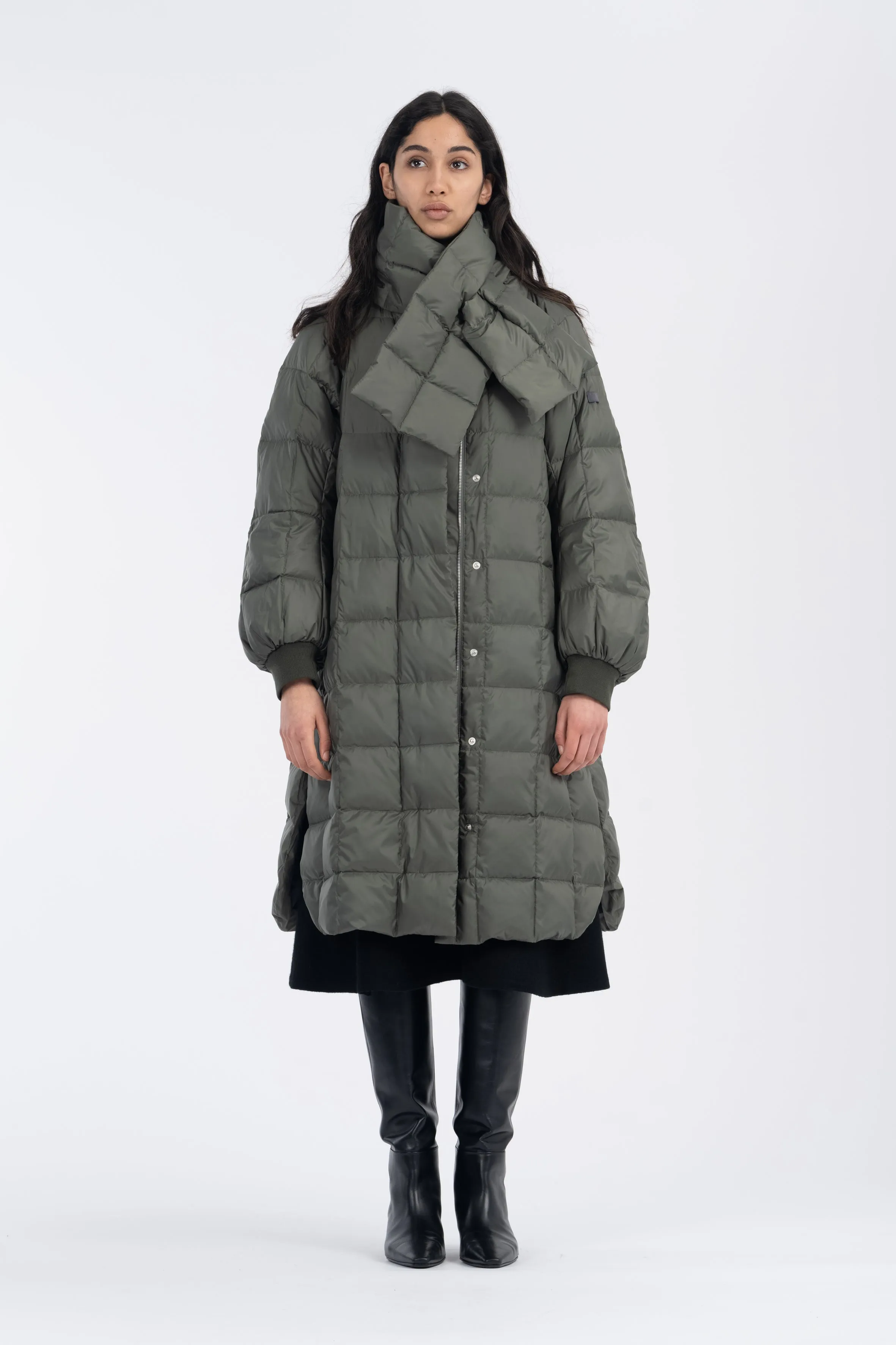 QUILTED COAT LUA WITH SCARF