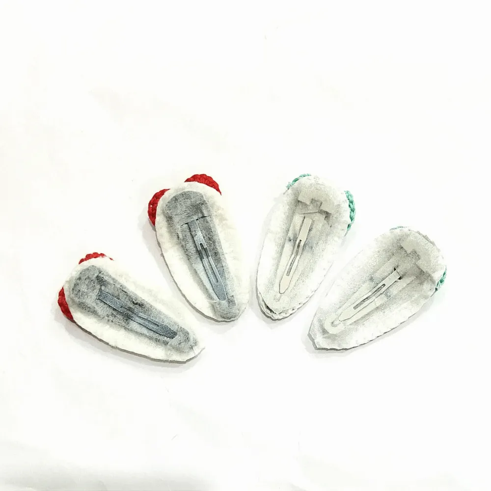 Red Heart and Green Bow Clip set