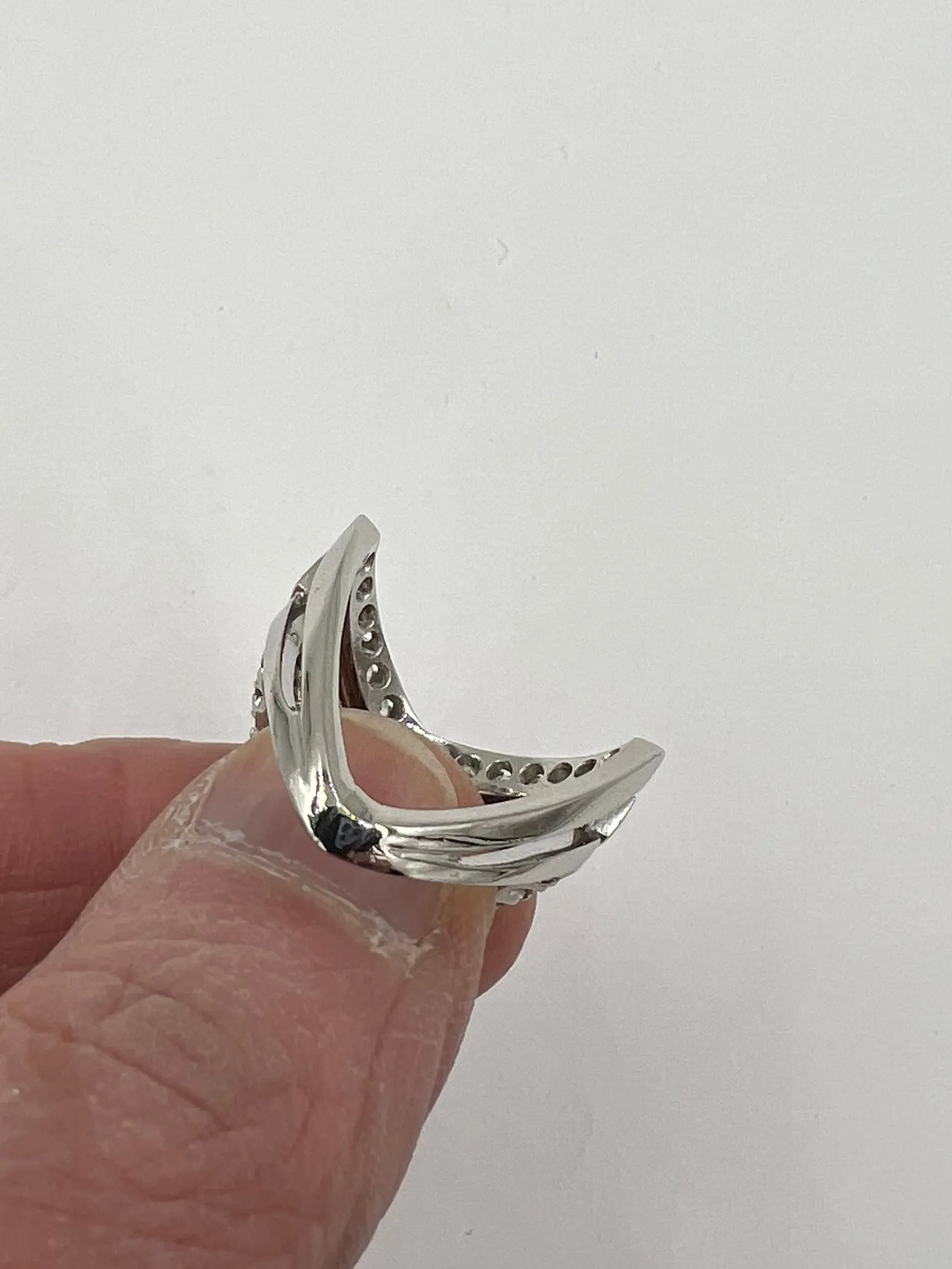 Vintage Chevron Sapphire Diamond Platinum Band Ring